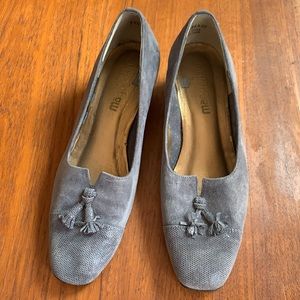 Vintage Magderians grey suede tassel pumps size 8